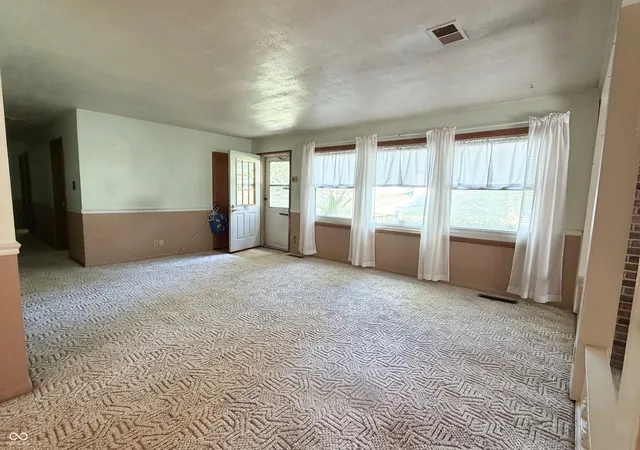 Photo 3 of Sale Pending at 777 Sunset Dr, Danville, IN 46122 | MLS# 22114810 | Listing updated on 2026-07-24