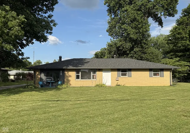 Photo 1 of Sale Pending at 6191 N 200 West, Columbus, IN 47201 | MLS# 22114813 | Listing updated on 2026-08-25