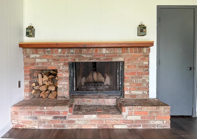 Photo 4 of Sale Pending at 6191 N 200 West, Columbus, IN 47201 | MLS# 22114813 | Listing updated on 2026-08-25