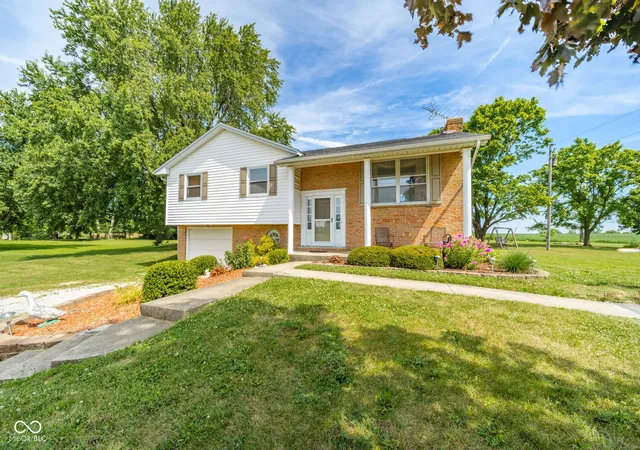 1st image of 548 E State Road 28, Alexandria, IN 46001 | MLS# 22114820