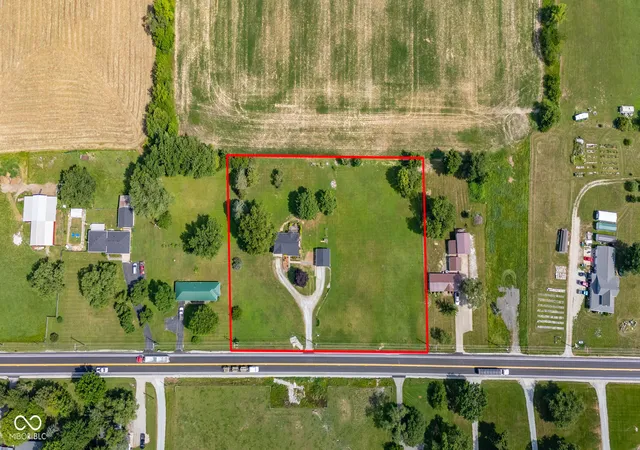 Photo 4 of Sale Pending at 548 E State Rd 28, Alexandria, IN 46001 | MLS# 22114820 | Listing updated on 2026-08-12