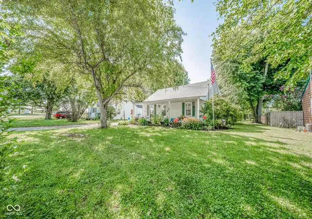 2nd image of 10215 E Muncie St, Selma, IN 47383 | MLS# 22114823
