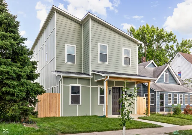 Photo 2 of Single family home for sale at 1121 Villa, Indianapolis, IN 46203 | MLS# 22114831 | Listing updated on 2026-08-07
