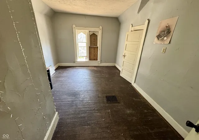 3rd image of 109 W Liberty St, Greencastle, IN 46135 | MLS# 22114841