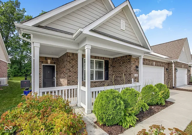 Photo 1 of Single family home for sale at 1019 Stallion Ct, Indianapolis, IN 46260 | MLS# 22114856 | Listing updated on 2026-09-29