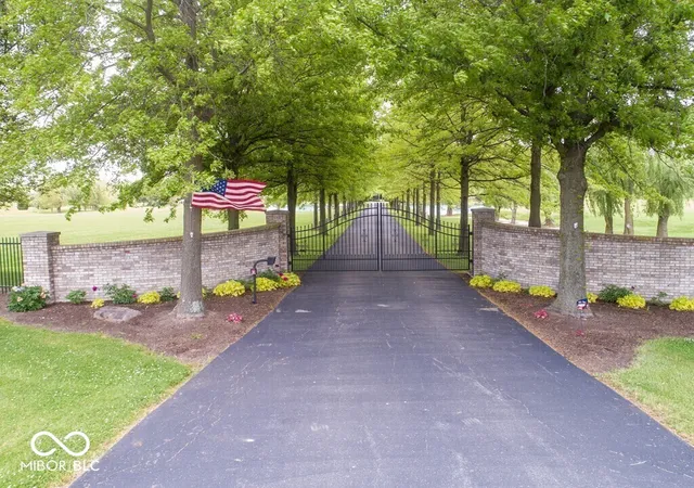 2nd image of 12484 E 156th St, Noblesville, IN 46060 | MLS# 22114858