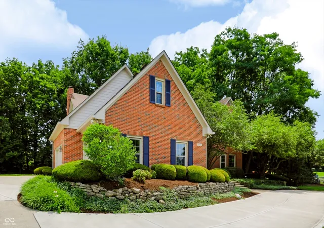 Photo 3 of Single family home for sale at 8703 Waterside Dr, Indianapolis, IN 46278 | MLS# 22114866 | Listing updated on 2026-09-30