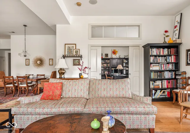 Photo 4 of Condo for sale at 350 N Meridian #303, Indianapolis, IN 46204 | MLS# 22114881 | Listing updated on 2026-07-23