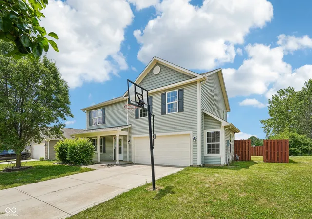 1st image of 234 School House Dr, Greenfield, IN 46140 | MLS# 22114906