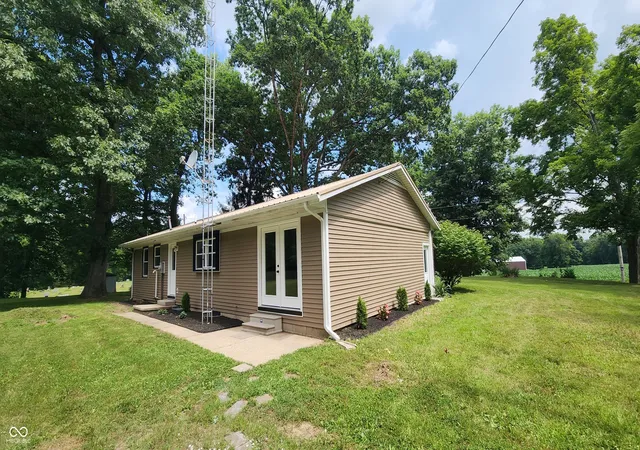3rd image of 1577 W State Road 32, Veedersburg, IN 47987 | MLS# 22114909