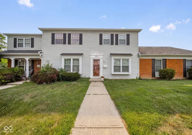 Photo 1 of Condo for sale at 1596 Marborough Ln, Indianapolis, IN 46260 | MLS# 22114914 | Listing updated on 2026-08-31