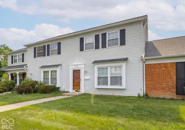 Photo 1 of Condo for sale at 1596 Marborough Ln, Indianapolis, IN 46260 | MLS# 22114914 | Listing updated on 2026-10-05