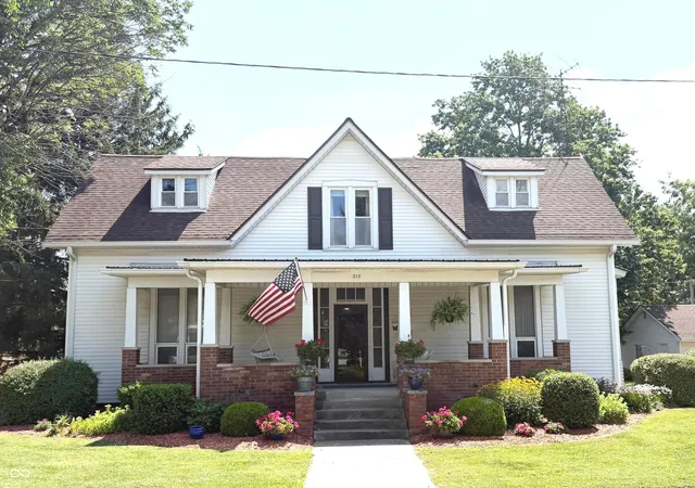 Photo 62 of Single family home for sale at 215 N College St, Rockville, IN 47872 | MLS# 22114916 | Listing updated on 2026-07-19