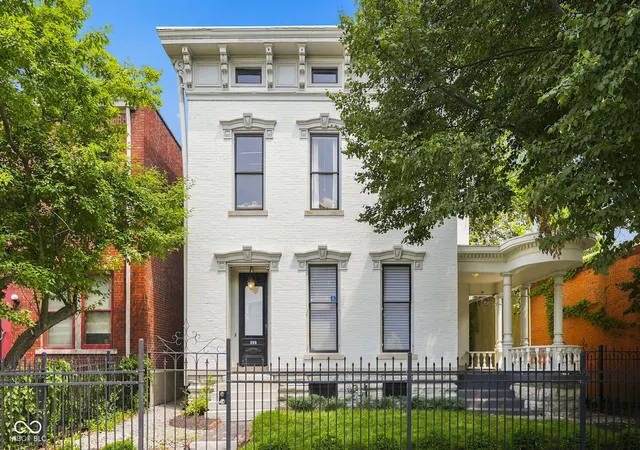 Photo 2 of Single family home for sale at 214 E Saint Joseph St, Indianapolis, IN 46202 | MLS# 22114947 | Listing updated on 2026-07-31