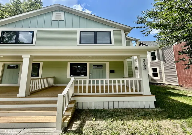 Photo 2 of Sale Pending at 2128 N Delaware St, Indianapolis, IN 46202 | MLS# 22114948 | Listing updated on 2026-10-01