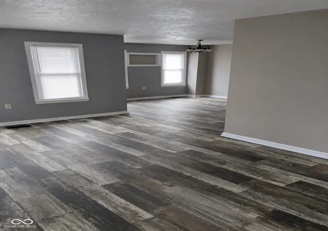 3rd image of 407 S Pleasant St, Edinburgh, IN 46124 | MLS# 22114949