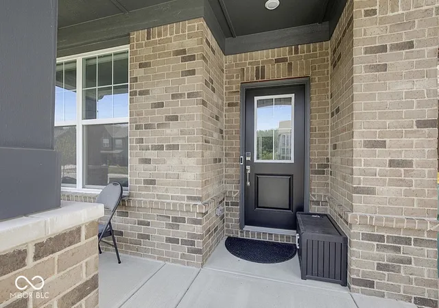 Photo 2 of Single family home for sale at 4228 Brocket Dr, Greenwood, IN 46143 | MLS# 22115011 | Listing updated on 2026-08-30