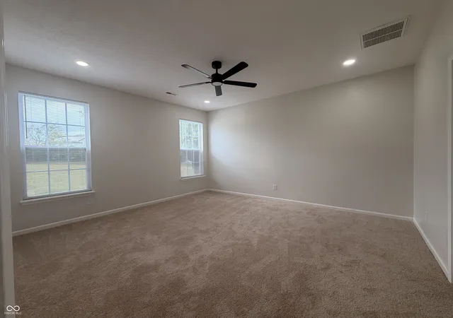 Photo 4 of Single family home for sale at 536 Ironridge Ct, Indianapolis, IN 46239 | MLS# 22115028 | Listing updated on 2026-10-23