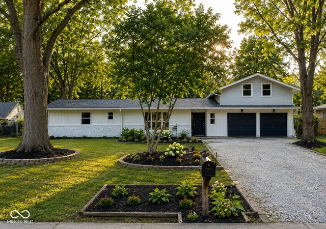 Photo 1 of Sale Pending at 9550 N Delaware St, Indianapolis, IN 46240 | MLS# 22115033 | Listing updated on 2026-08-27