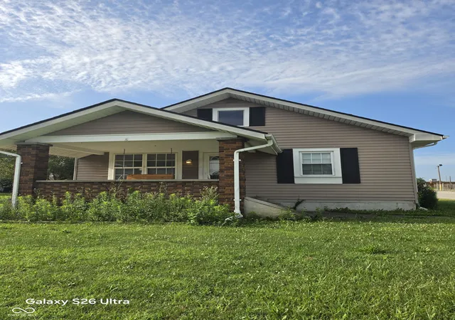 Photo 1 of Single family home for sale at 421 W Pendleton Ave, Lapel, IN 46051 | MLS# 22115050 | Listing updated on 2026-08-22