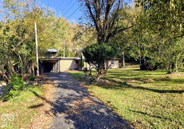Photo 4 of Single family home for sale at 212 Jackson St, Vevay, IN 47043 | MLS# 22115079 | Listing updated on 2026-10-25