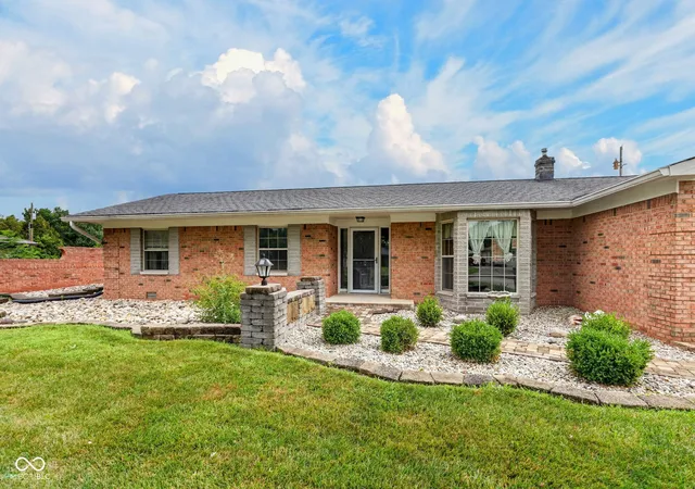 2nd image of 7420 W Sacramento Dr, Greenfield, IN 46140 | MLS# 22115082