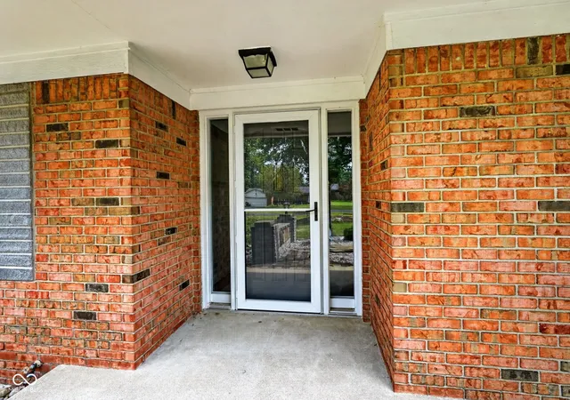 5th image of 7420 W Sacramento Dr, Greenfield, IN 46140 | MLS# 22115082