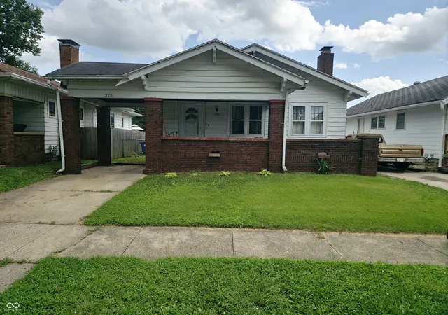 Photo 1 of Single family home for sale at 2261 Crawford St, Terre Haute, IN 47803 | MLS# 22115085 | Listing updated on 2026-08-14