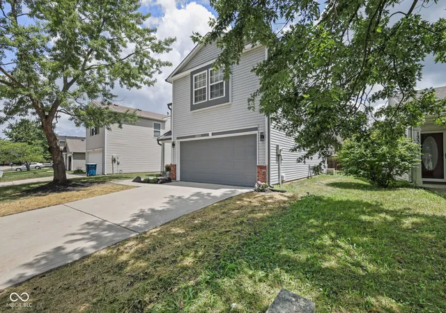 Photo 3 of Sale Pending at 13313 N Brick Chapel, Camby, IN 46113 | MLS# 22115089 | Listing updated on 2026-09-03
