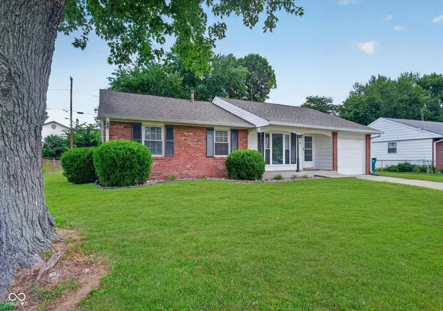 2nd image of 1504 Sheri Cir, Plainfield, IN 46168 | MLS# 22115090