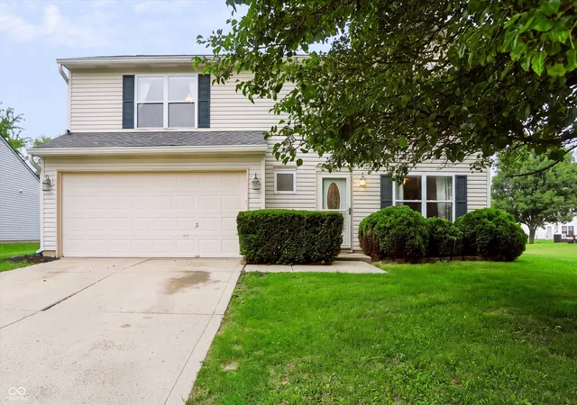 1st image of 19563 Amber Wy, Noblesville, IN 46060 | MLS# 22115092