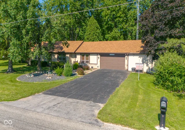 1st image of 1073 N 350 W, Greenfield, IN 46140 | MLS# 22115100