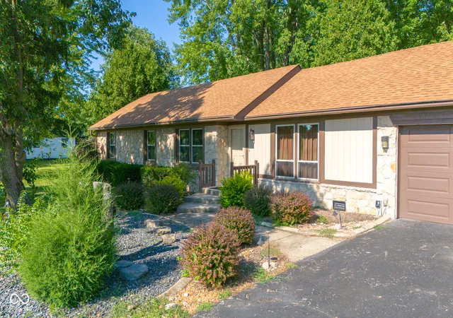 2nd image of 1073 N 350 W, Greenfield, IN 46140 | MLS# 22115100