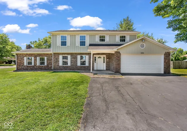 3rd image of 535 Bitter Bark Ln, Indianapolis, IN 46227 | MLS# 22115102