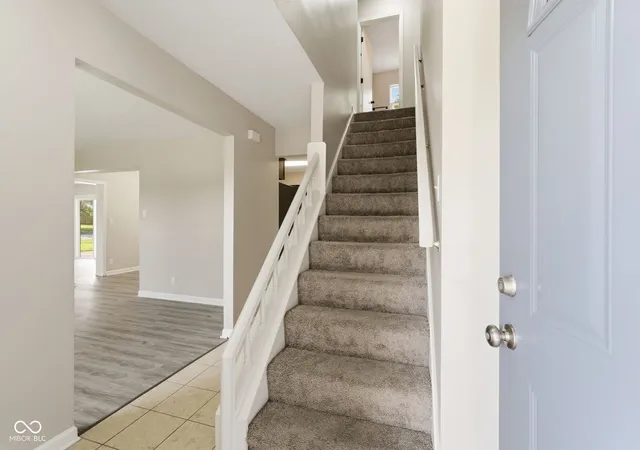 4th image of 535 Bitter Bark Ln, Indianapolis, IN 46227 | MLS# 22115102