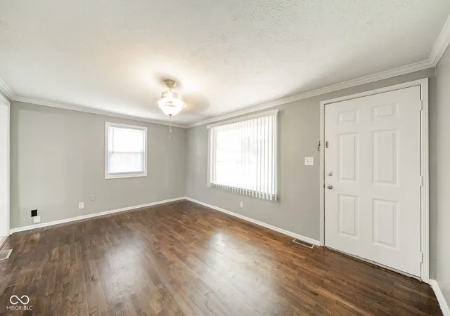 2nd image of 3729 Burton Pl, Anderson, IN 46013 | MLS# 22115109
