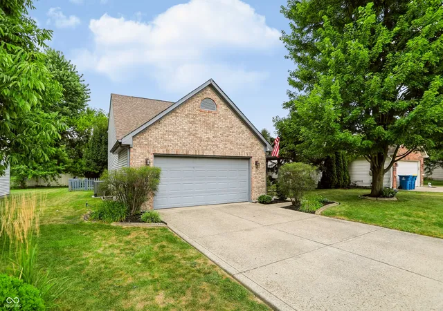 2nd image of 14309 Gentry Dr, Fishers, IN 46038 | MLS# 22115156