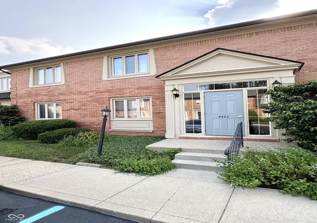 Photo 1 of Sale Pending at 8503 Canterbury W #D, Indianapolis, IN 46260 | MLS# 22115167 | Listing updated on 2026-09-02