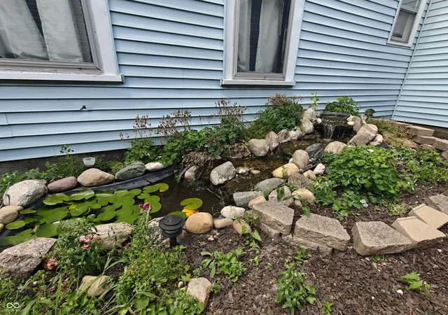 Photo 3 of Single family home for sale at 236 E Pennsylvania, Shelbyville, IN 46176 | MLS# 22115187 | Listing updated on 2026-09-27