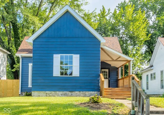 1st image of 814 W 5th St, Anderson, IN 46016 | MLS# 22115188