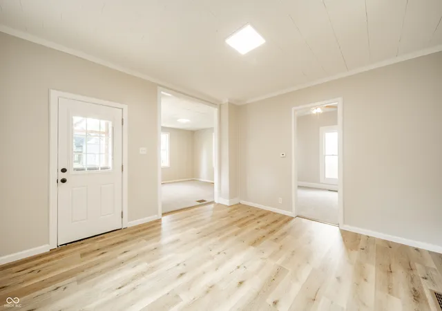 Photo 4 of Sale Pending at 814 W 5th Street, Anderson, IN 46016 | MLS# 22115188 | Listing updated on 2026-08-24