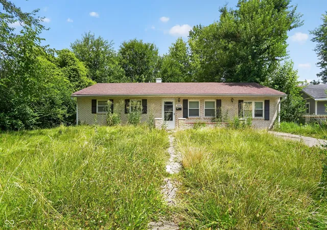 Photo 1 of Single family home for sale at 9508 Baker Ct, Indianapolis, IN 46235 | MLS# 22115194 | Listing updated on 2026-08-14
