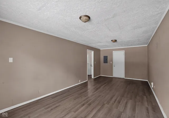 Photo 4 of Single family home for sale at 9508 Baker Ct, Indianapolis, IN 46235 | MLS# 22115194 | Listing updated on 2026-08-14