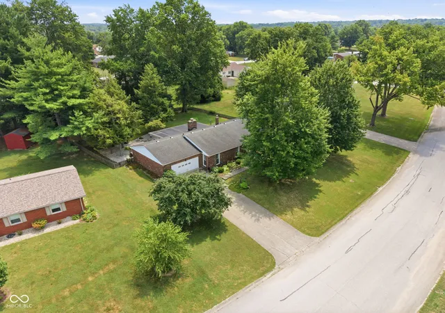 2nd image of 2025 Fairway Dr, Greencastle, IN 46135 | MLS# 22115205
