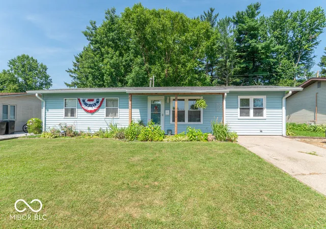 Single family home for sale at 980 Westbrook Dr, Mooresville, IN 46158 | MLS# 22115211