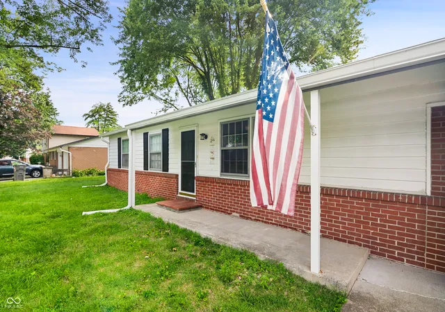Photo 1 of Single family home for sale at 1511 N Dukane Way, Indianapolis, IN 46214 | MLS# 22115213 | Listing updated on 2026-10-02