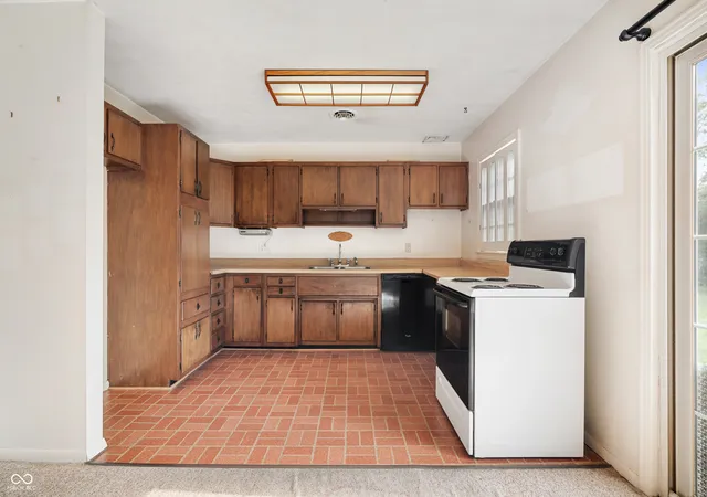 Photo 2 of Single family home for sale at 1511 N Dukane Way, Indianapolis, IN 46214 | MLS# 22115213 | Listing updated on 2026-10-02