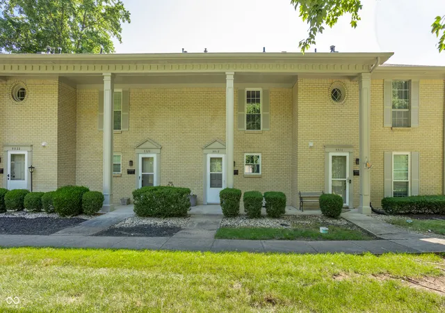 Photo 1 of Condo for sale at 5518 Greenview Dr, Indianapolis, IN 46220 | MLS# 22115215 | Listing updated on 2026-09-01