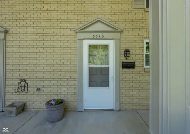 Photo 4 of Condo for sale at 5518 Greenview Dr, Indianapolis, IN 46220 | MLS# 22115215 | Listing updated on 2026-09-01