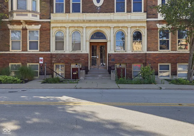 Photo 2 of Condo for sale at 643 Fort Wayne Ave #F, Indianapolis, IN 46204 | MLS# 22115221 | Listing updated on 2026-07-22